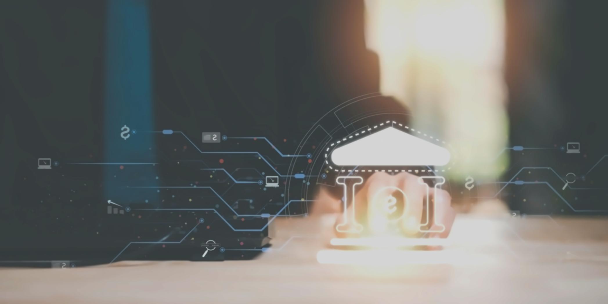 Arbeitsplatz mit Notizen und Laptop für SEO-Beratung